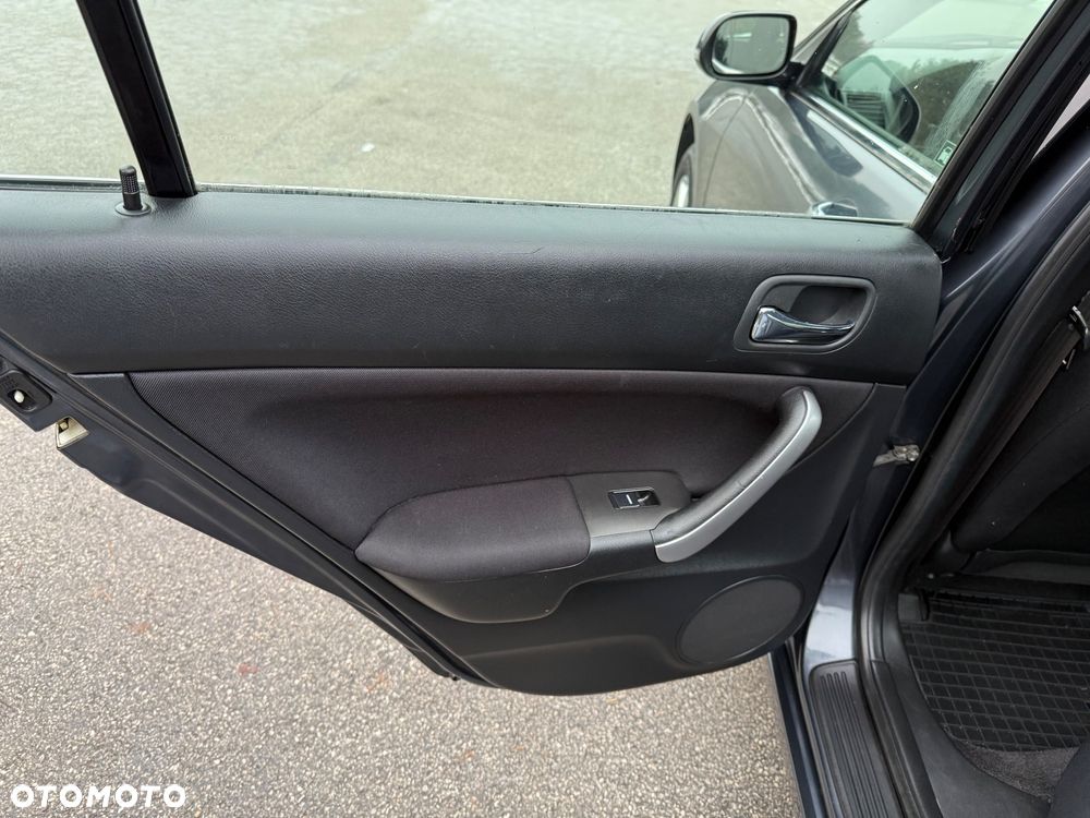 Honda Accord 2.0 Comfort - 17