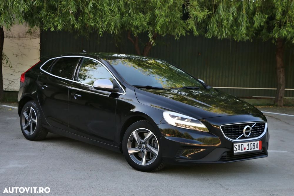Volvo V40 D3 Aut. R-Design - 12