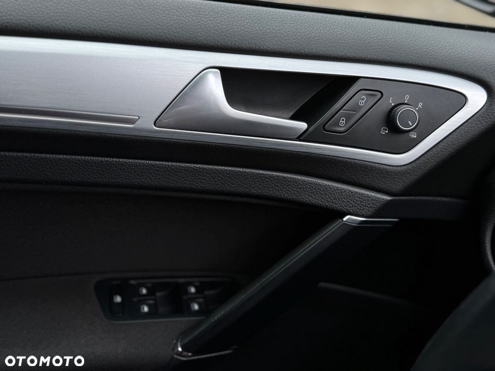 Volkswagen Golf 1.4 TSI BlueMotion Technology DSG Cup - 14