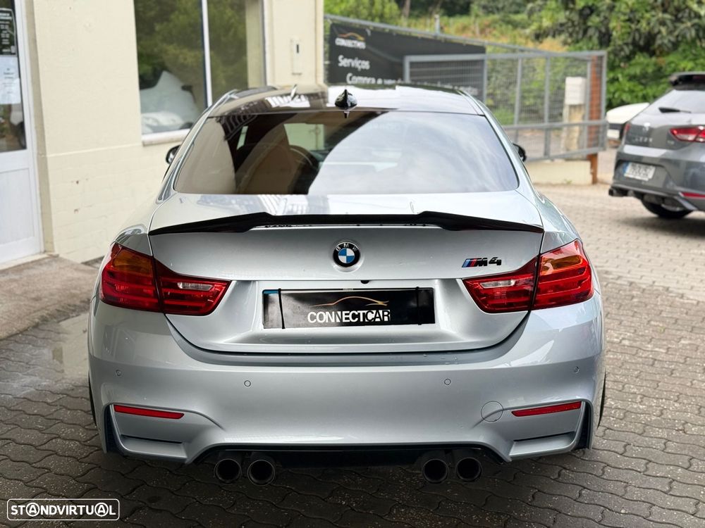 BMW M4 DKG - 13
