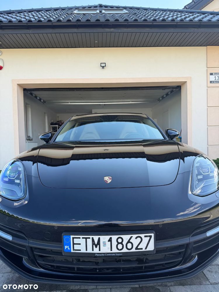 Porsche Panamera 4 - 11