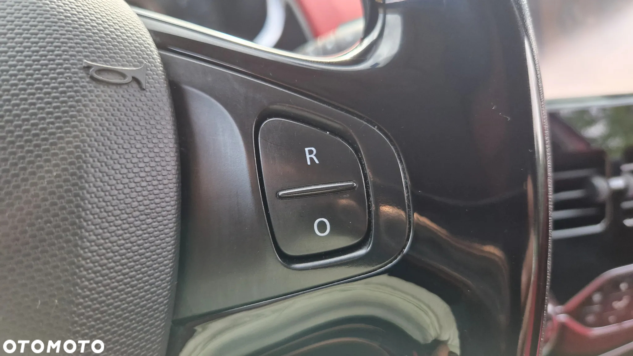 Renault Clio (Energy) TCe 90 Start & Stop INTENS - 25