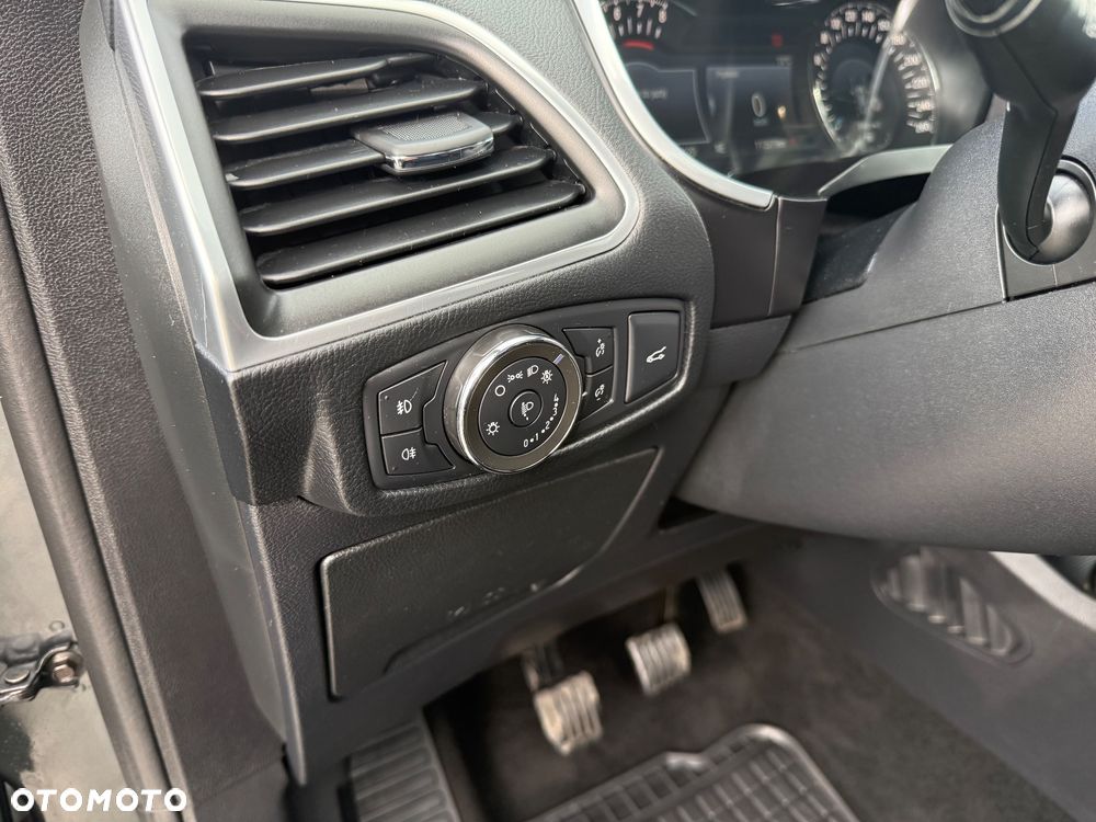 Ford S-Max 1.5 EcoBoost Titanium - 25