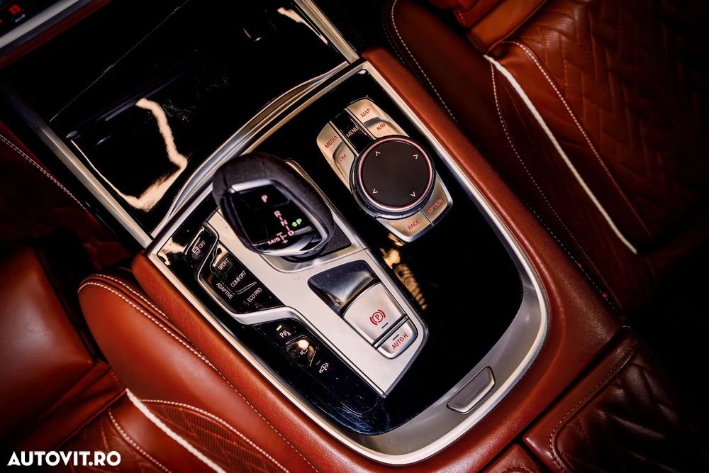 BMW Seria 7 740i - 14