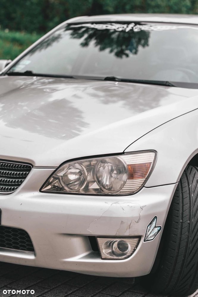 Lexus IS 200 Prestige - 8