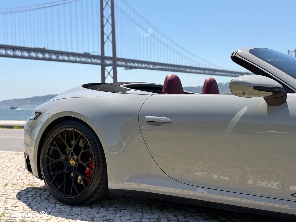 Porsche 911 (992) - 11