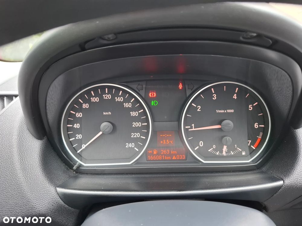 BMW Seria 1 118i - 12