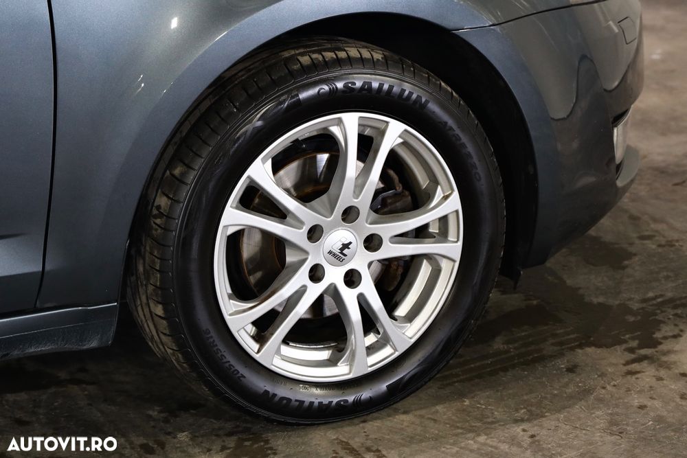 Skoda Octavia 1.6 TDI ACTIVE - 28