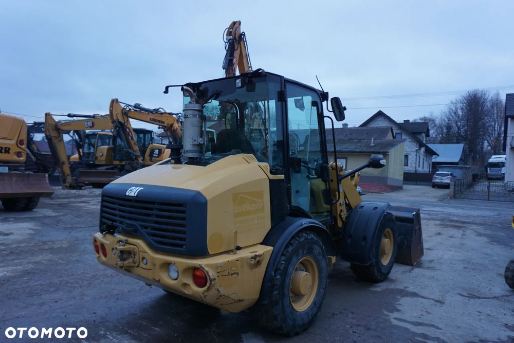 Caterpillar CAT 906 M - 4