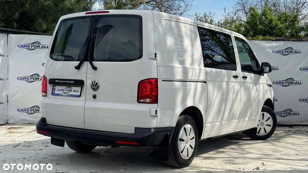 Volkswagen Transporter 2.0 TDI z 2022 roku - 4