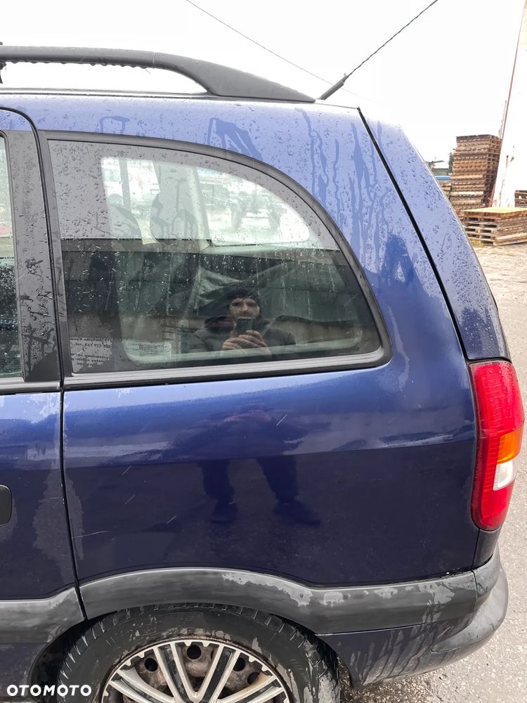 BLOTNIK PRAWY LEWY TYL CWIARTKA OPEL ZAFIRA A Z282 - 1