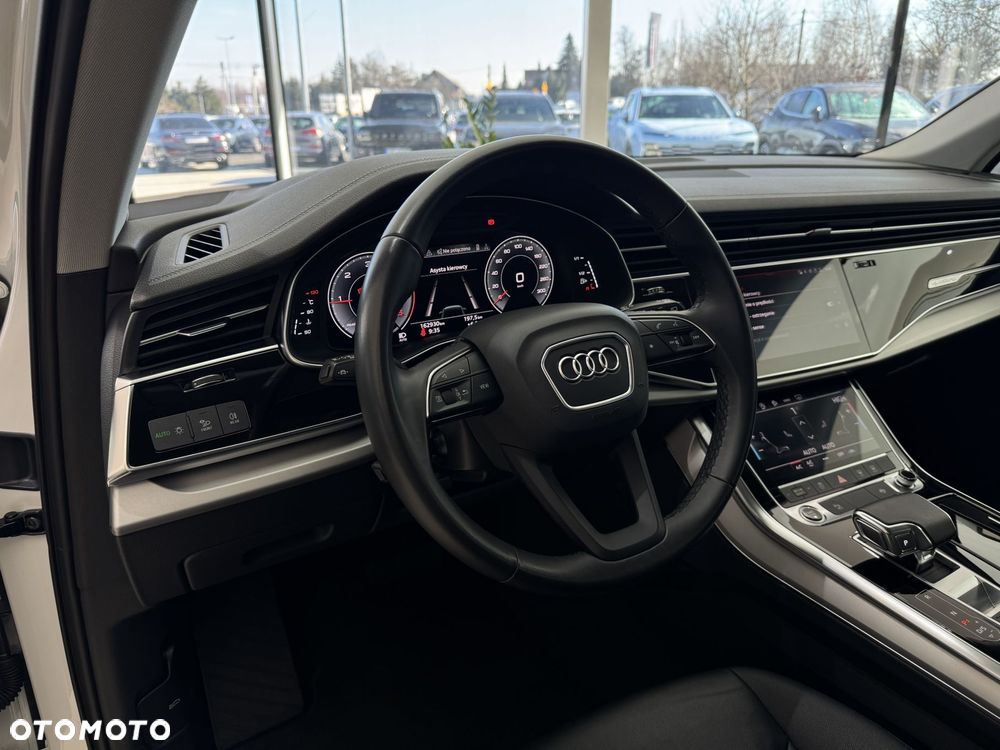 Audi Q7 - 8