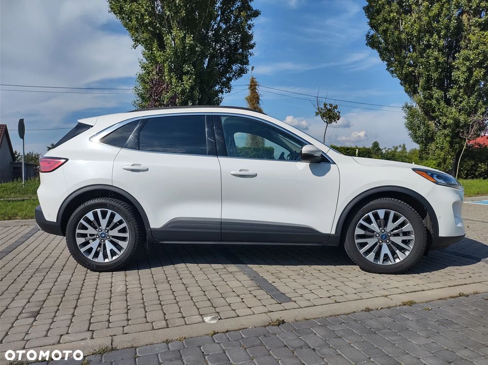 Ford Kuga 2.5 Duratec FHEV 4x4 TITANIUM - 6