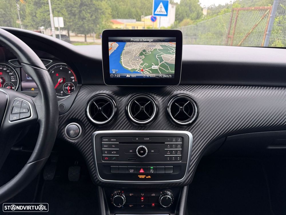 Mercedes-Benz GLA 180 d Style - 22
