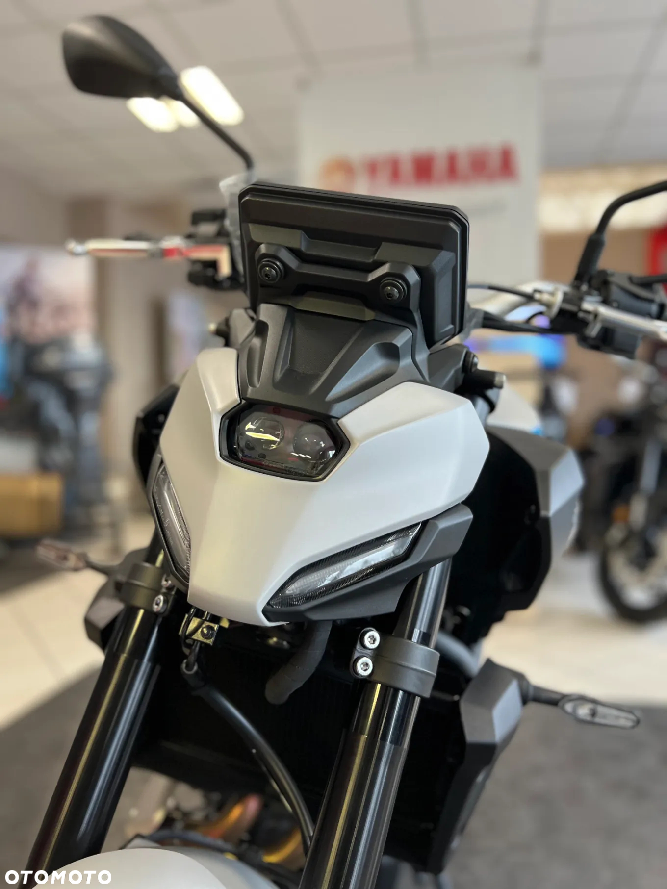 Yamaha MT - 24