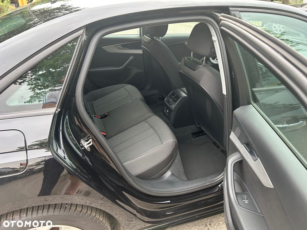 Audi A4 Limousine 35 TFSI mHEV Advanced S tronic - 18