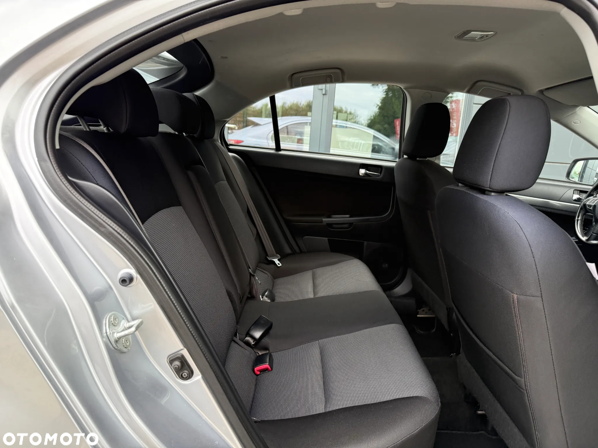 Mitsubishi Lancer 1.8 Invite - 26