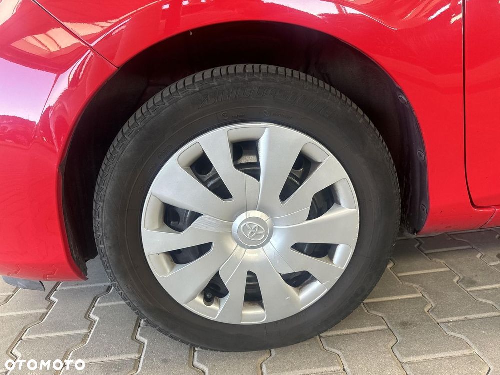 Toyota Yaris - 11
