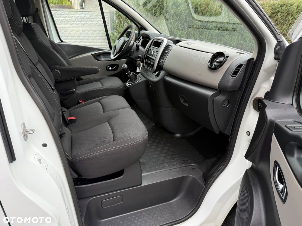 Renault Trafic - 17