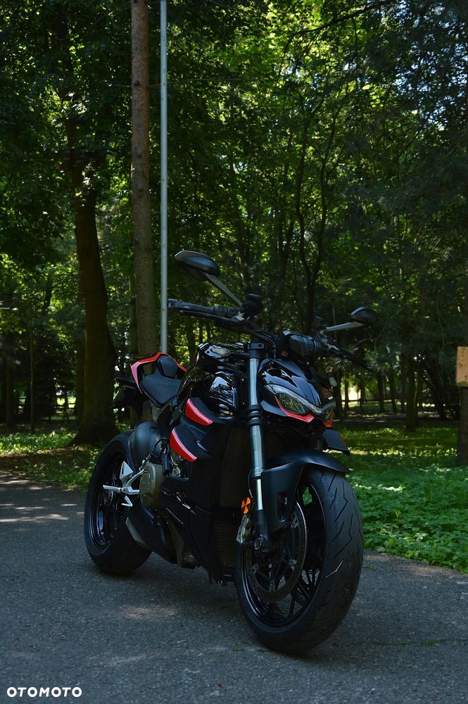Ducati Streetfighter V4 - 2