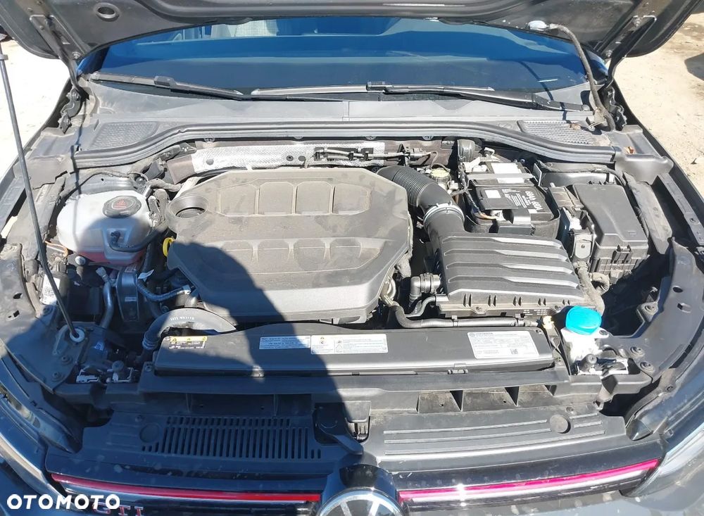 Volkswagen Golf - 12