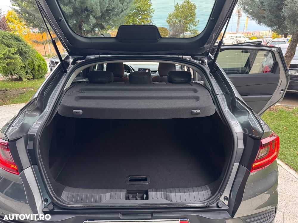 Renault Arkana E-TECH 145 Evolution - 36