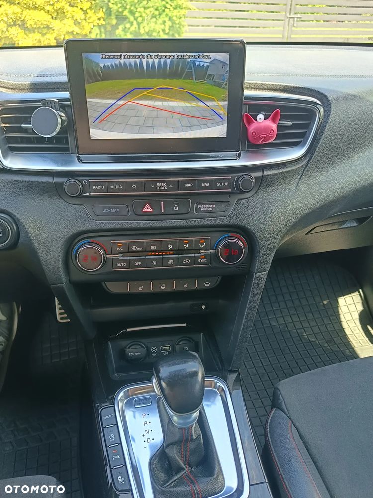 Kia ProCeed 1.6 T-GDI GT DCT - 12