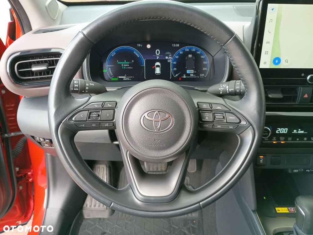 Toyota Yaris Cross Hybrid 1.5 Executive - 12