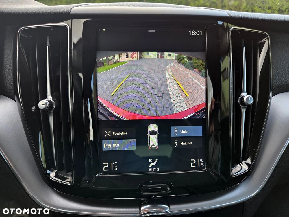 Volvo XC 60 D4 Momentum Pro - 29