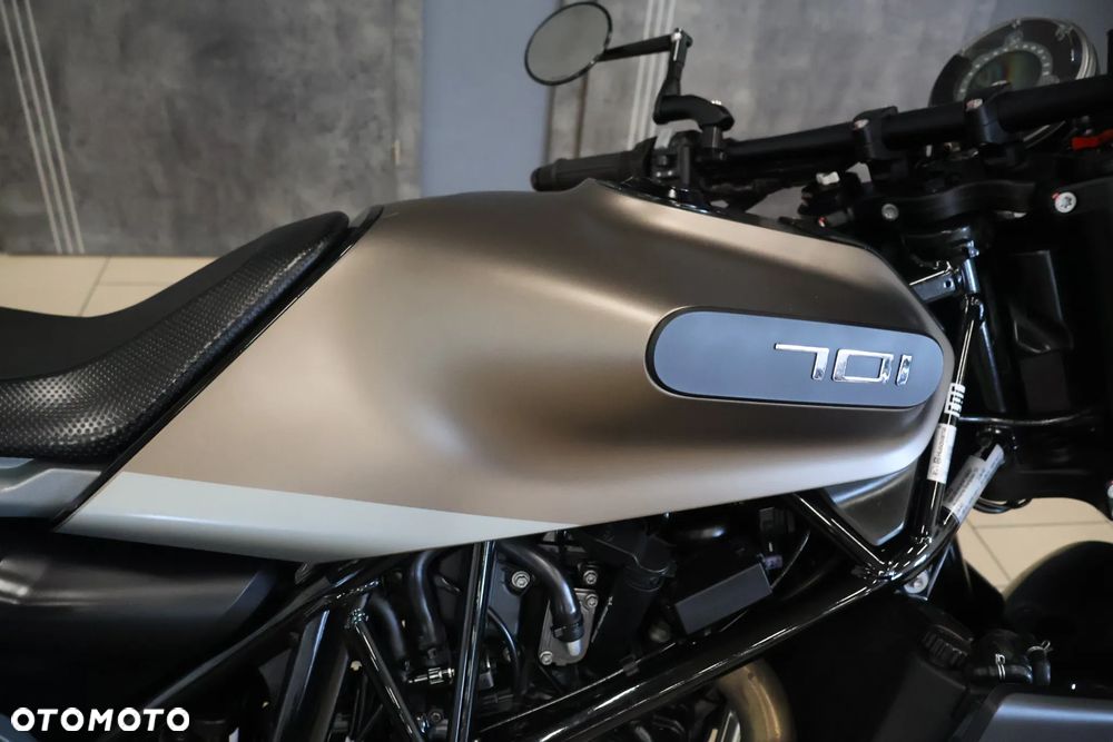 Husqvarna Svartpilen - 10