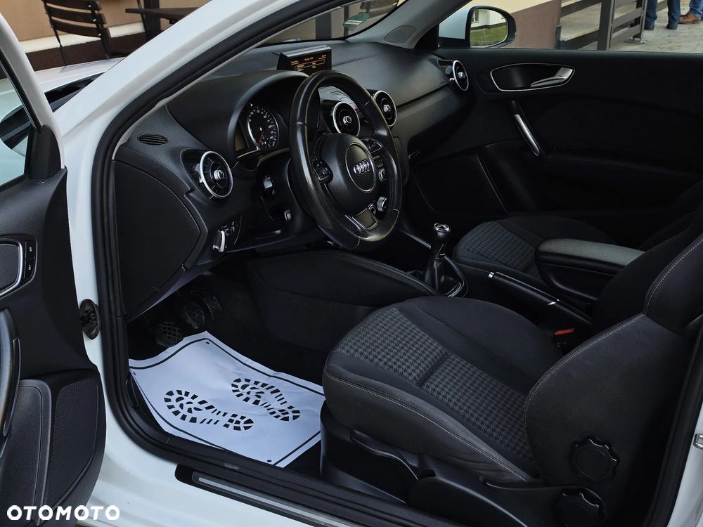 Audi A1 3-drzwiowe 1.2 TFSI S line edition - 37