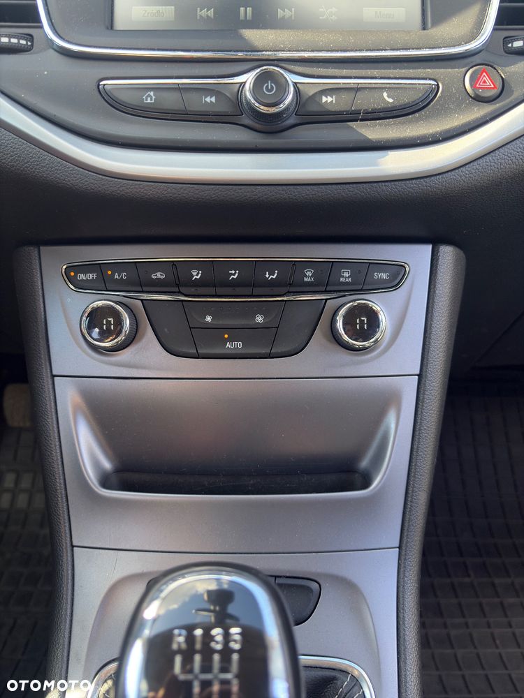 Opel Astra 1.6 CDTI Cosmo - 20