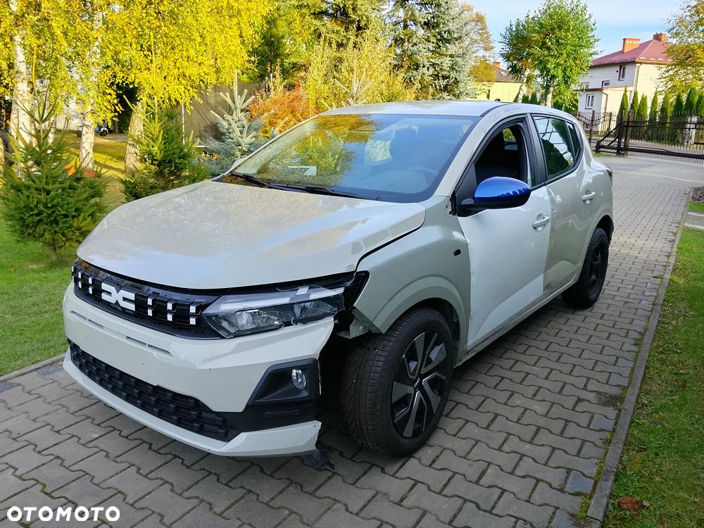 Dacia Sandero - 4