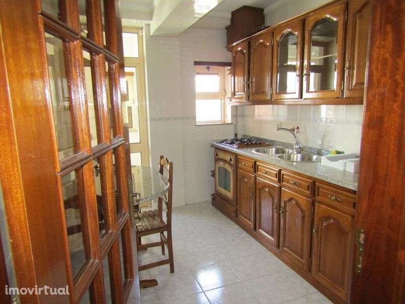 Apartamento T3  para arrendar no centro da Lixa - Grande imagem: 4/5