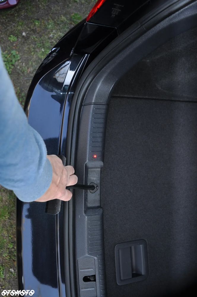 Volkswagen Golf 1.6 TDI Join - 21