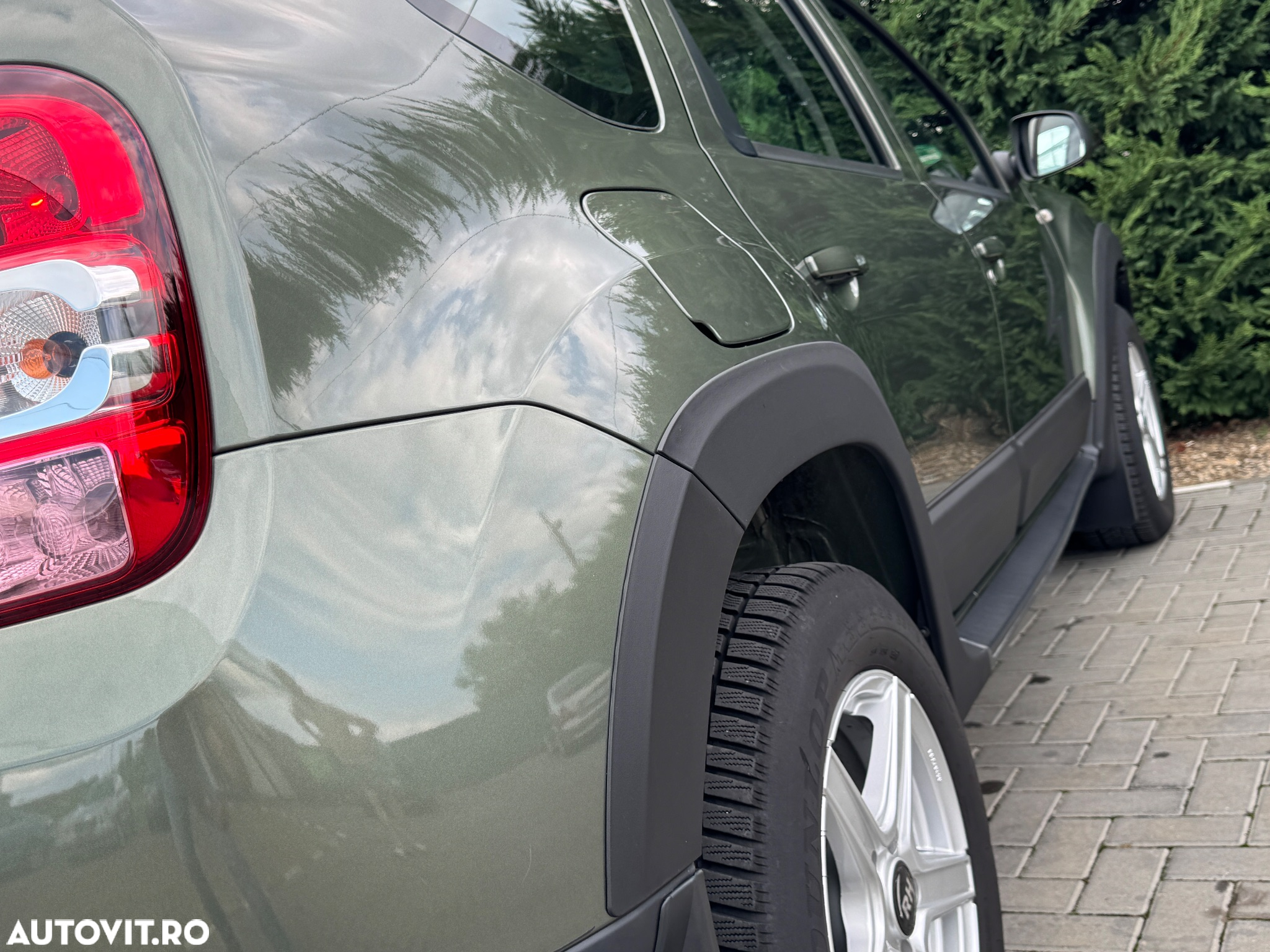 Dacia Duster 1.5 dCi 4x4 Laureate - 23