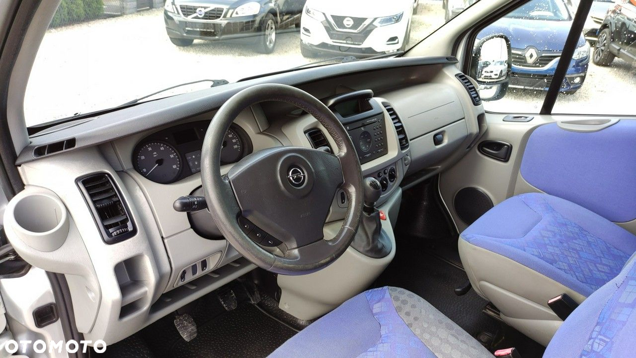 Opel Vivaro - 31