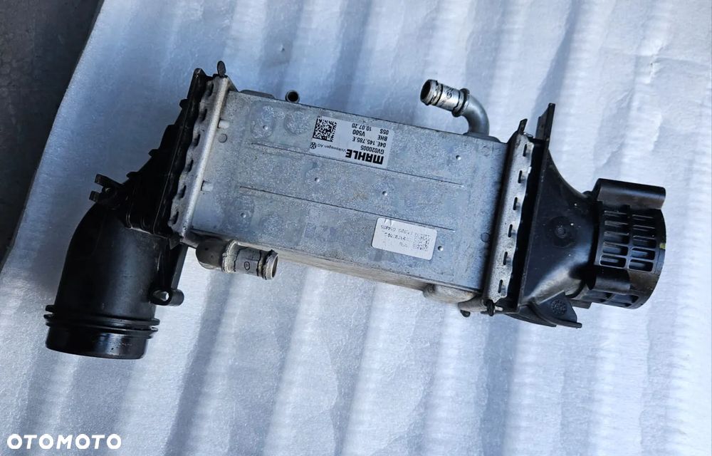 VW AUDI SEAT SKODA intercooler 04E145785E - 1