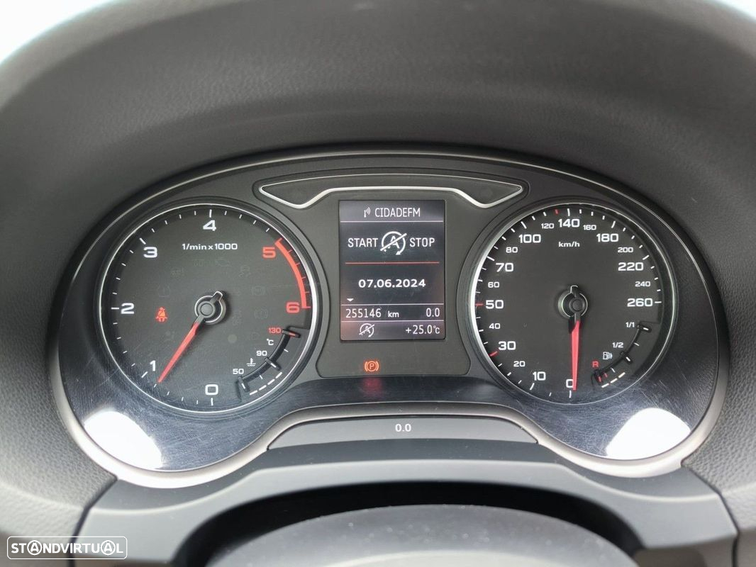 Audi A3 Sportback 2.0 TDI S-line - 38