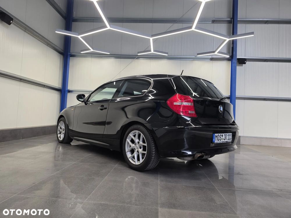 BMW Seria 1 116i - 15