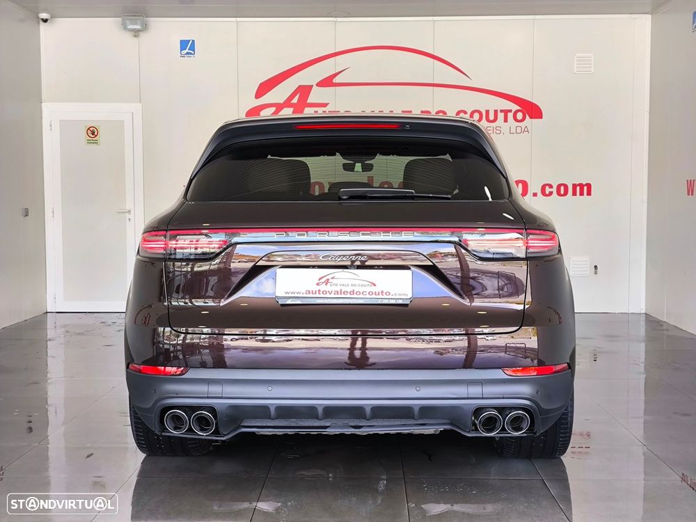 Porsche Cayenne - 5