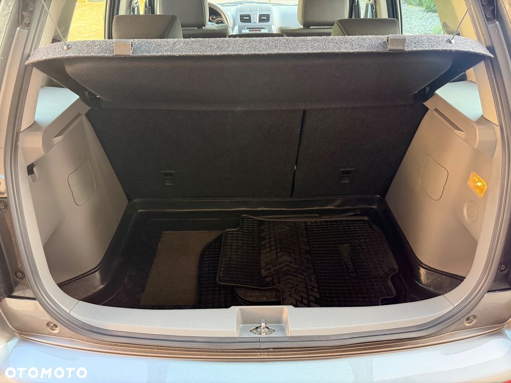 Suzuki SX4 1.6 Comfort Plus - 10