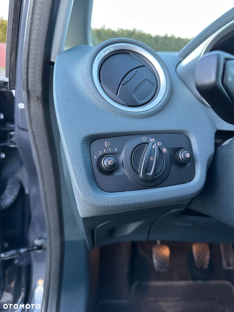 Ford Fiesta 1.25 Viva - 29