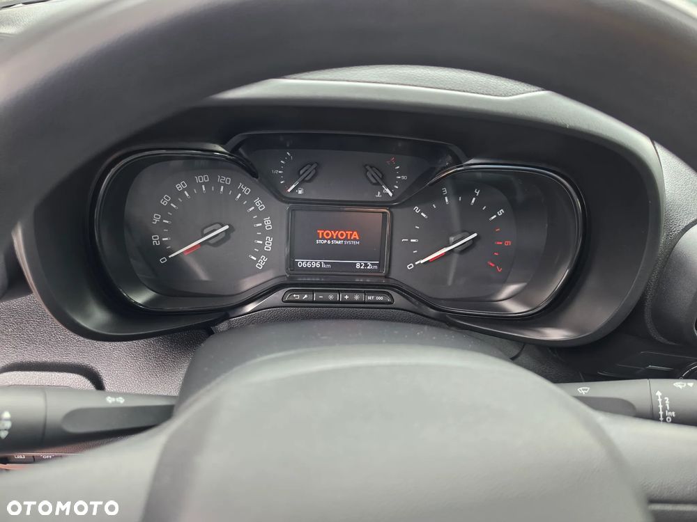 Toyota Proace City Verso 1.5 D-4D Business - 25
