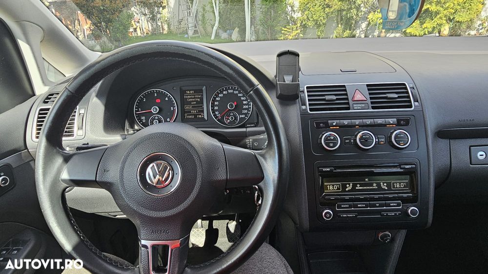 Volkswagen Touran 1.6 TDI Comfortline - 3
