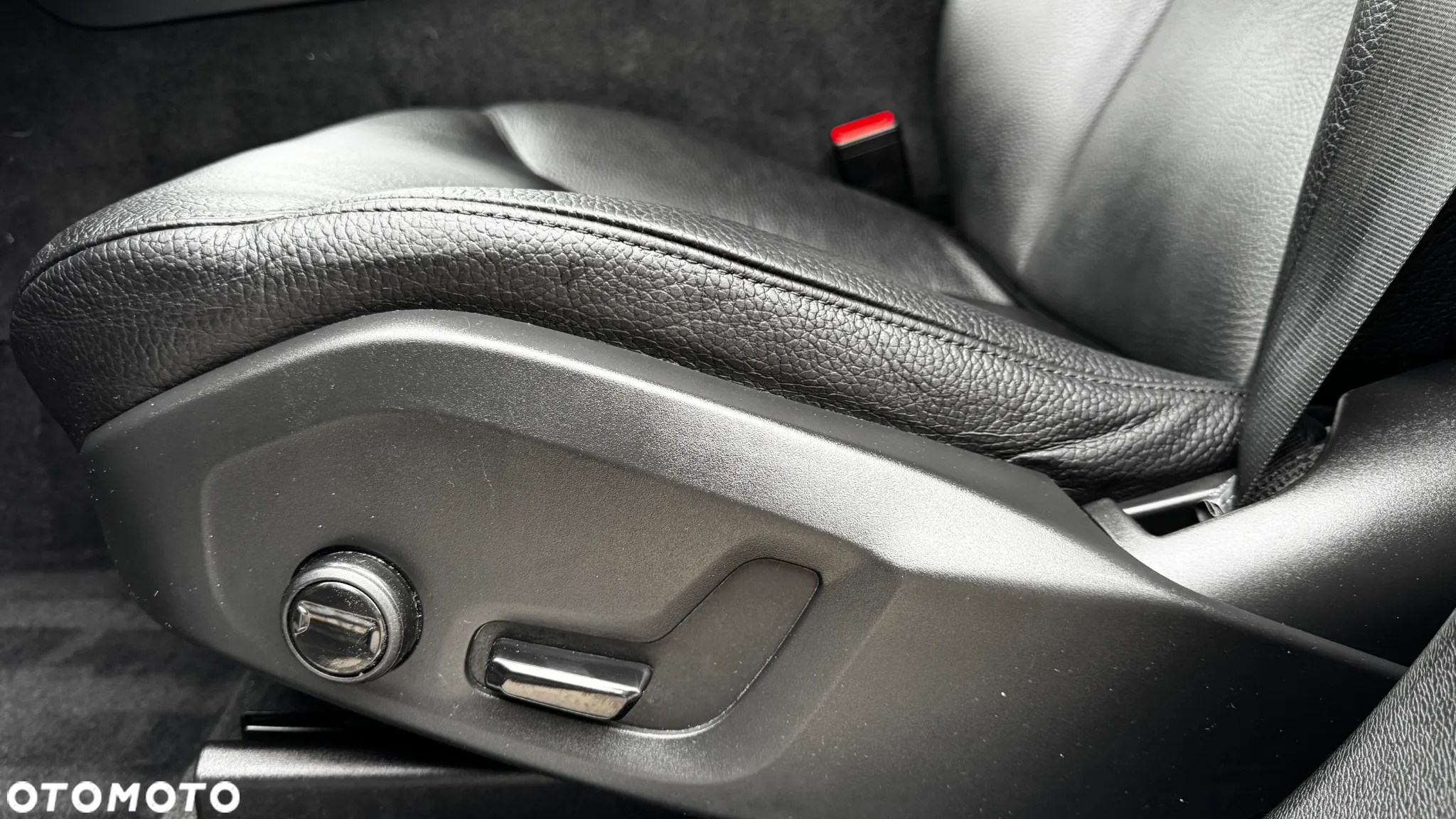 Volvo XC 60 B4 D Geartronic Momentum Pro - 18