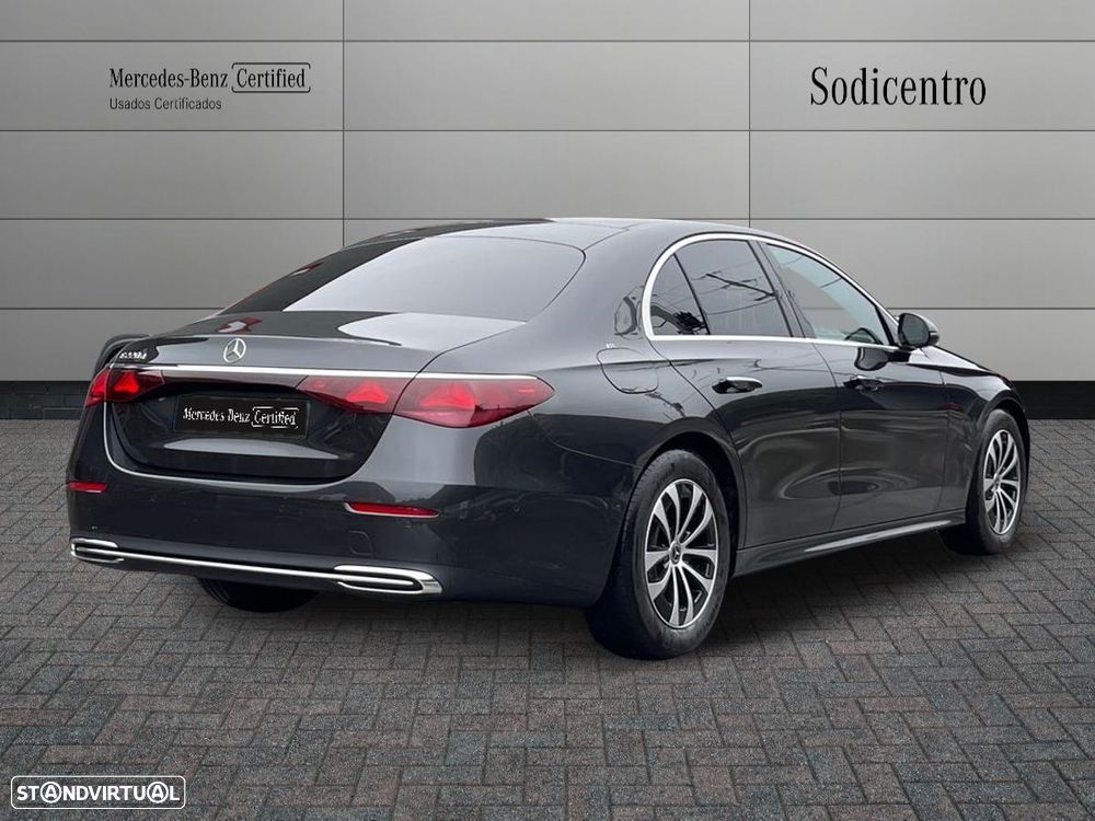 Mercedes-Benz E 220 d - 4