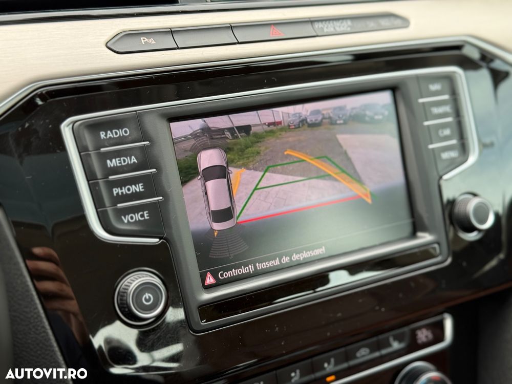 Volkswagen Passat 2.0 TDI DSG R Executive - 9