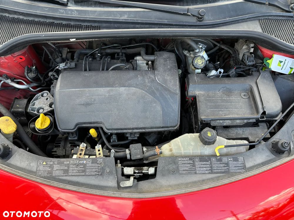 Renault Clio - 25