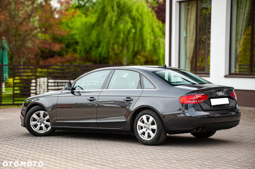 Audi A4 Limousine 2.0 TDI DPF Ambiente - 13